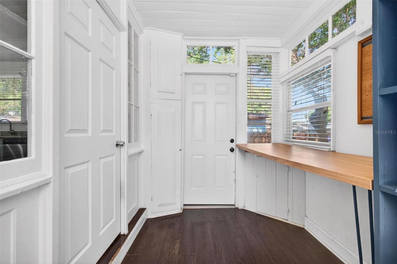 4556 Yarmouth Avenue S, Saint Petersburg, FL 33711 Photo