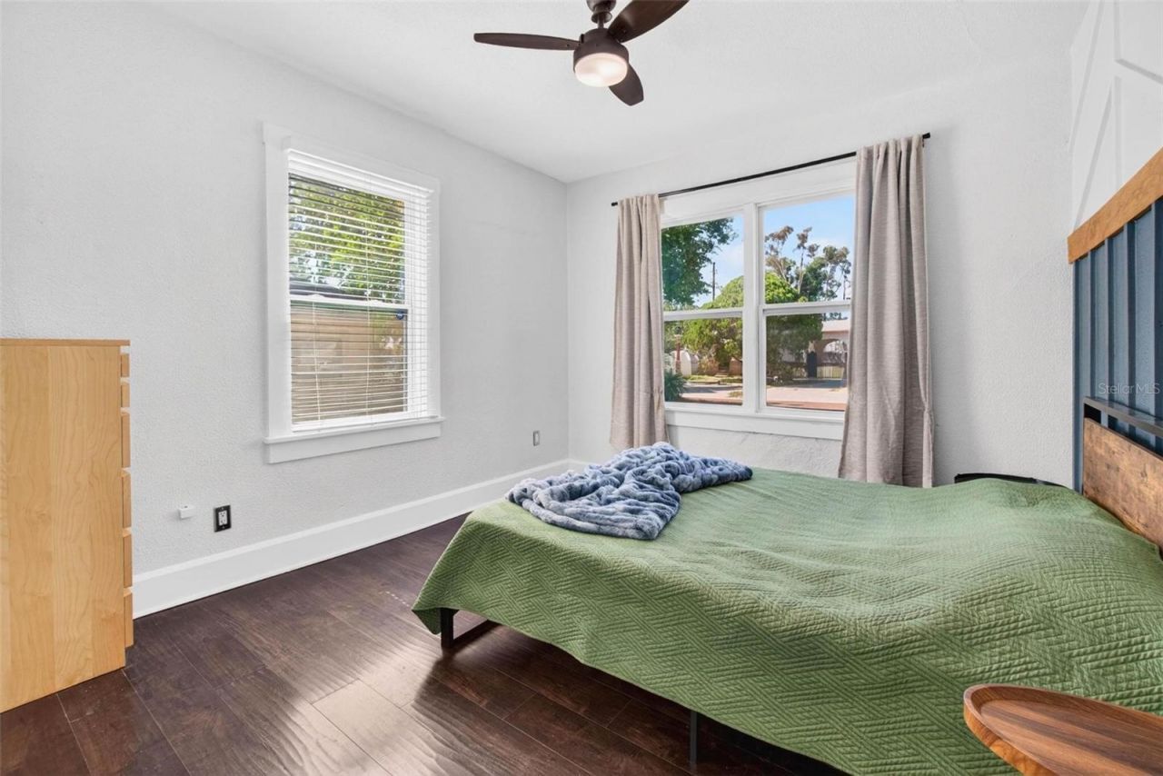 4556 Yarmouth Avenue S, Saint Petersburg, FL 33711 Photo