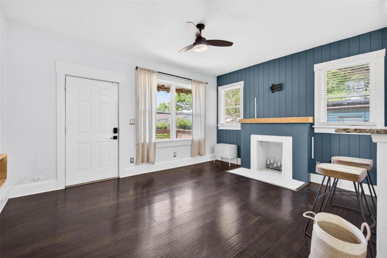 4556 Yarmouth Avenue S, Saint Petersburg, FL 33711 Photo