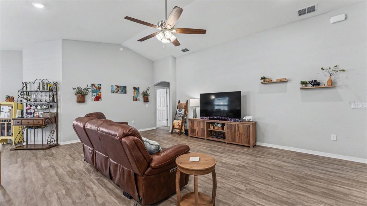6328 Gardner Drive, Lakeland, FL 33813 Photo