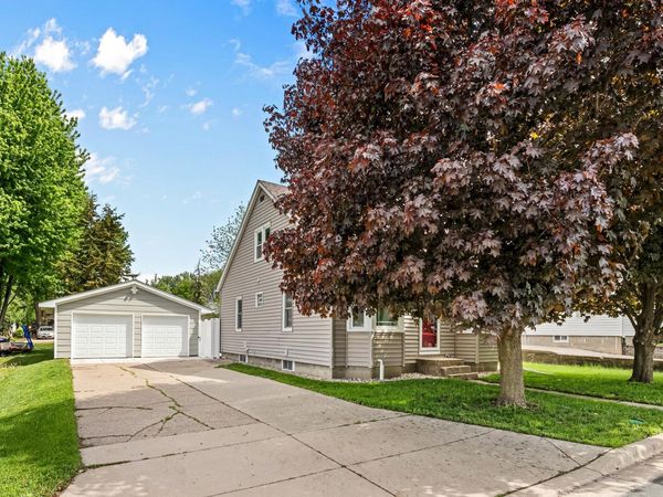 209 4th Street SW, New Prague, MN 56071