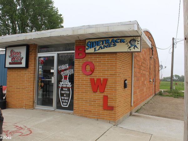 411 Main Avenue N, Britt, IA 50423