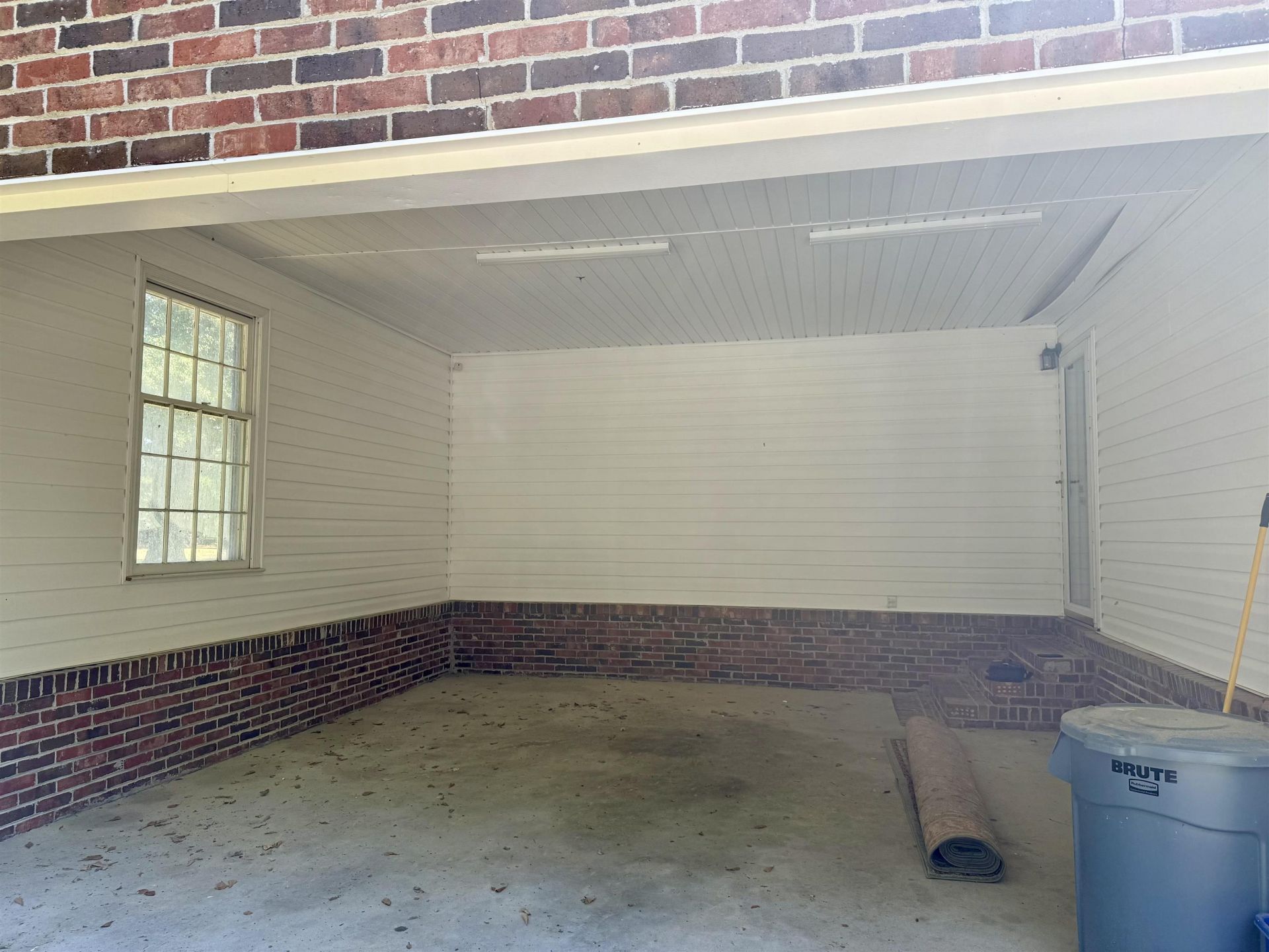 950 Vox Hwy. Photo 10