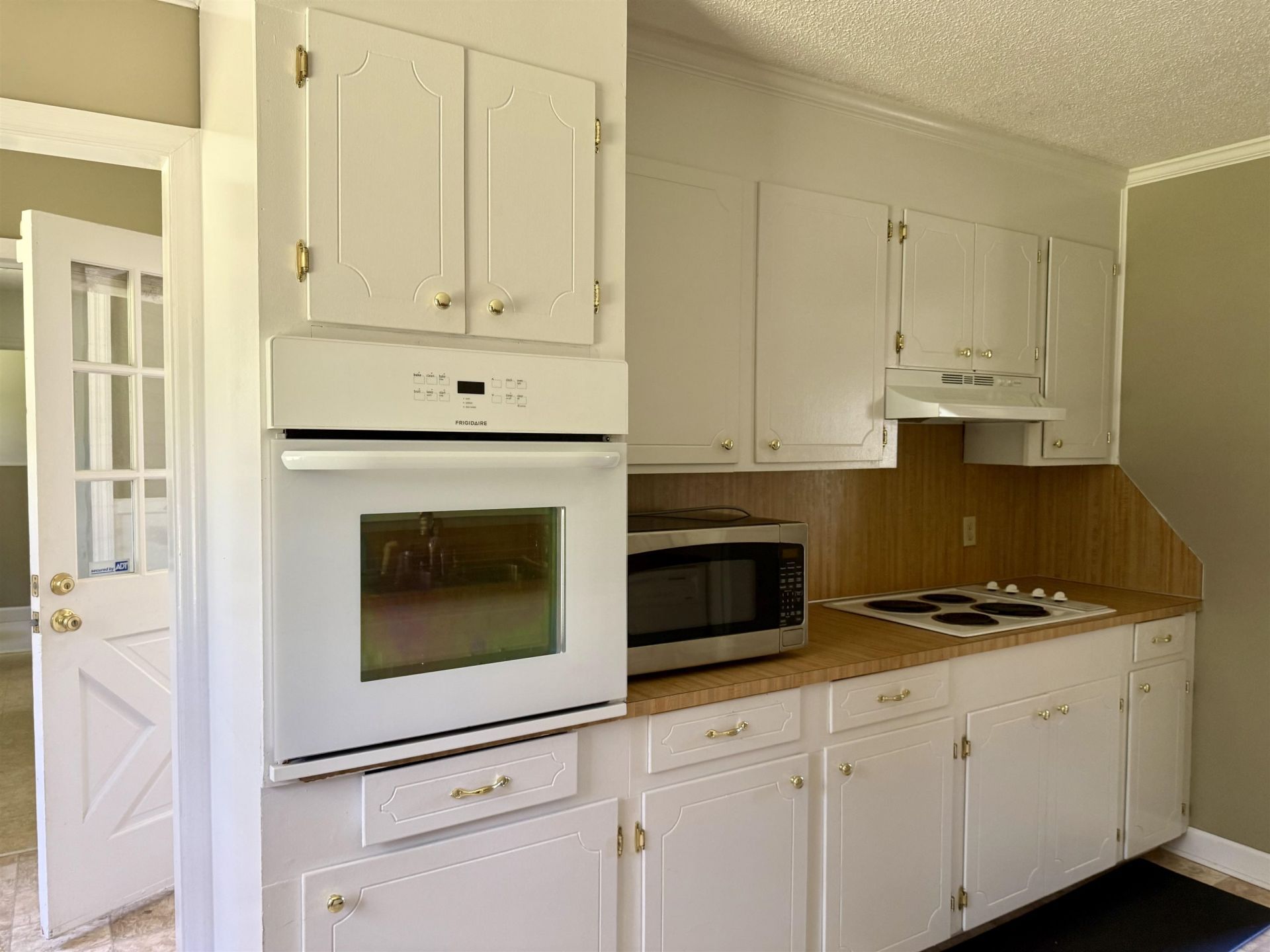 950 Vox Hwy. Photo 7