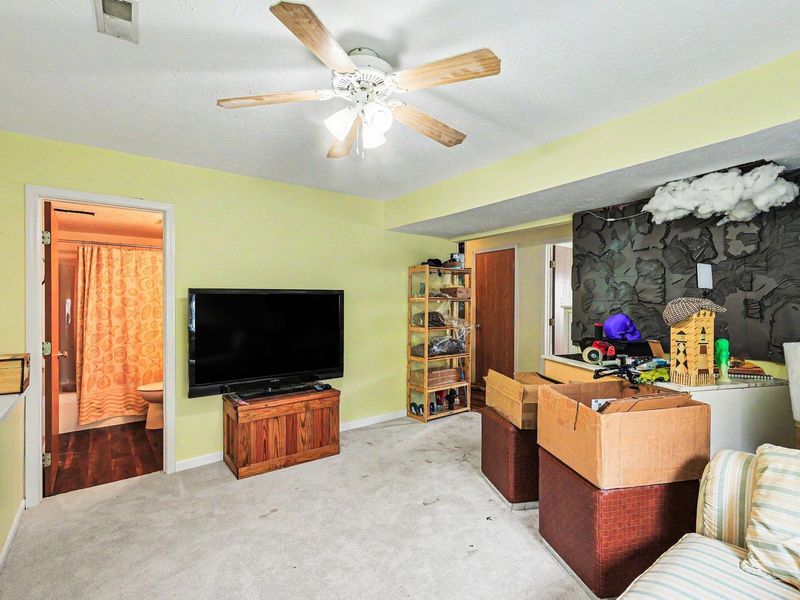 10378 Remy Lane, Florence, KY 41042 Photo 13