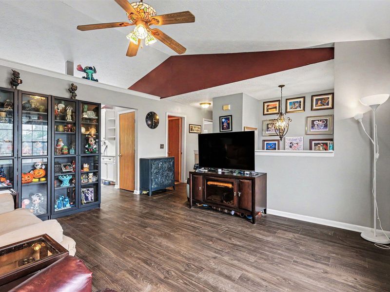 10378 Remy Lane, Florence, KY 41042 Photo 5