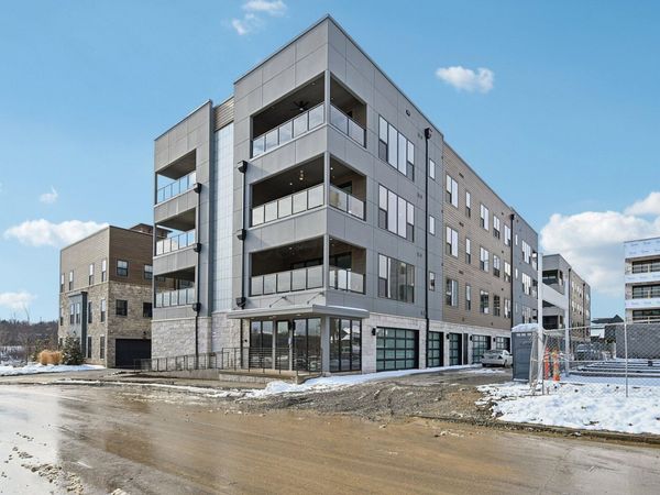 2842 Gunnison Drive, Unit 401, Columbus, OH 43228