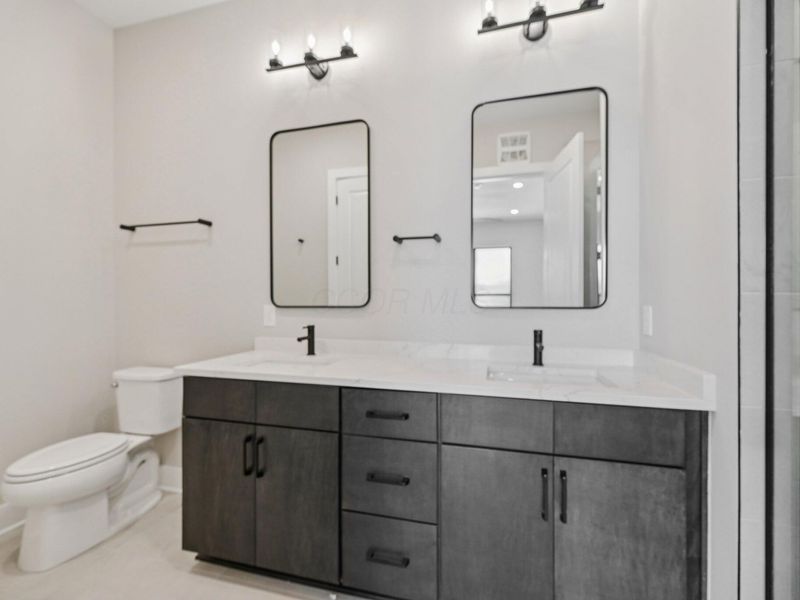 2842 Gunnison Drive, Unit 401, Columbus, OH 43228 Photo 21