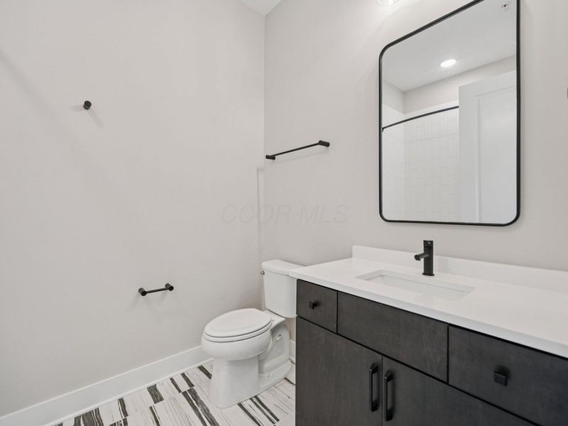2842 Gunnison Drive, Unit 401, Columbus, OH 43228 Photo 27