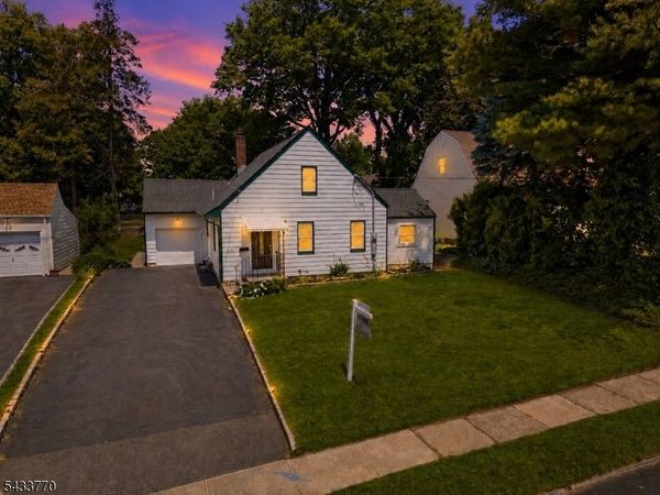 573 Conant St, Hillside, NJ 07205
