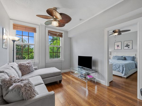 235 Sunrise Avenue, Unit 3232, Palm Beach, FL 33480