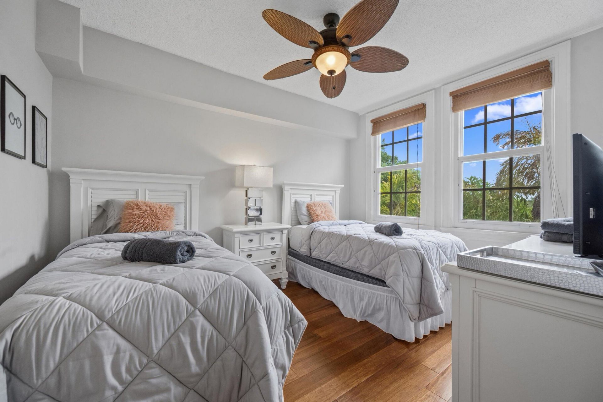 235 Sunrise Avenue, Unit 3232, Palm Beach, FL 33480 Photo