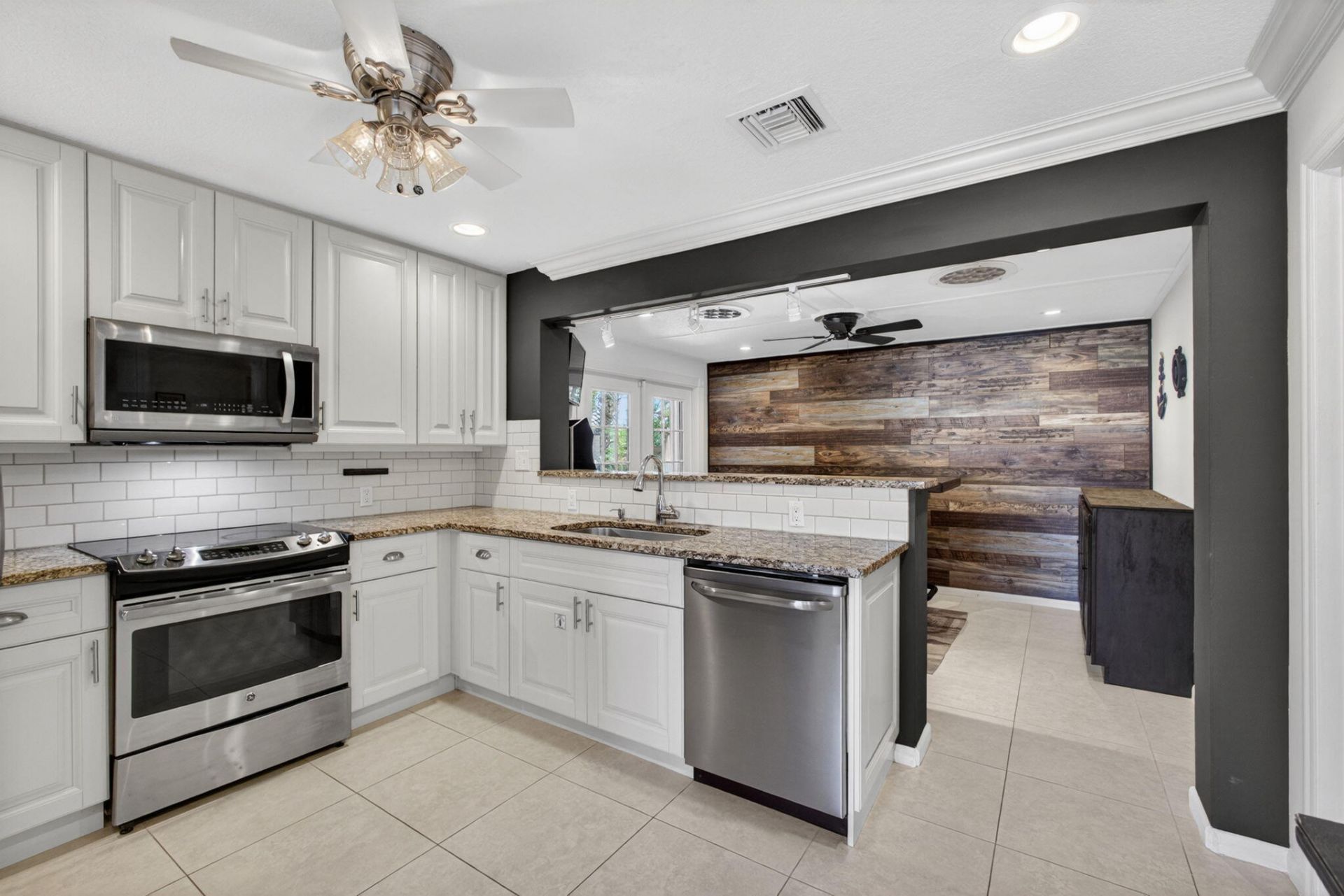 1964 Circle Drive, North Palm Beach, FL 33408 Photo