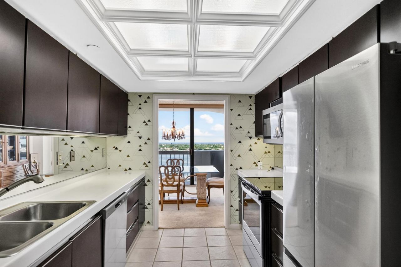 115 Lakeshore Drive, Unit 1549, North Palm Beach, FL 33408 Photo