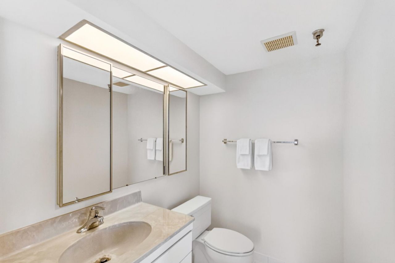 115 Lakeshore Drive, Unit 1549, North Palm Beach, FL 33408 Photo
