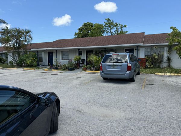 2130 S Haverhill Road, Unit A, West Palm Beach, FL 33422
