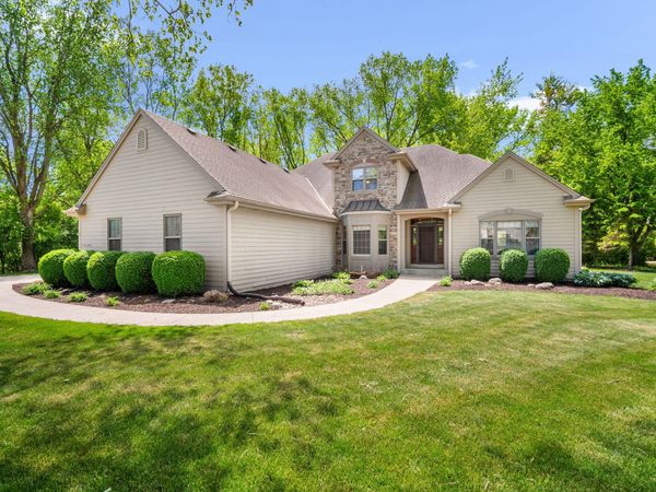 S71W12903 Tess Corners Dr, Muskego, WI 53150