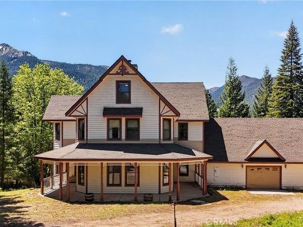 2708 Grey Fox Dr. Drive, Weed, CA 96064