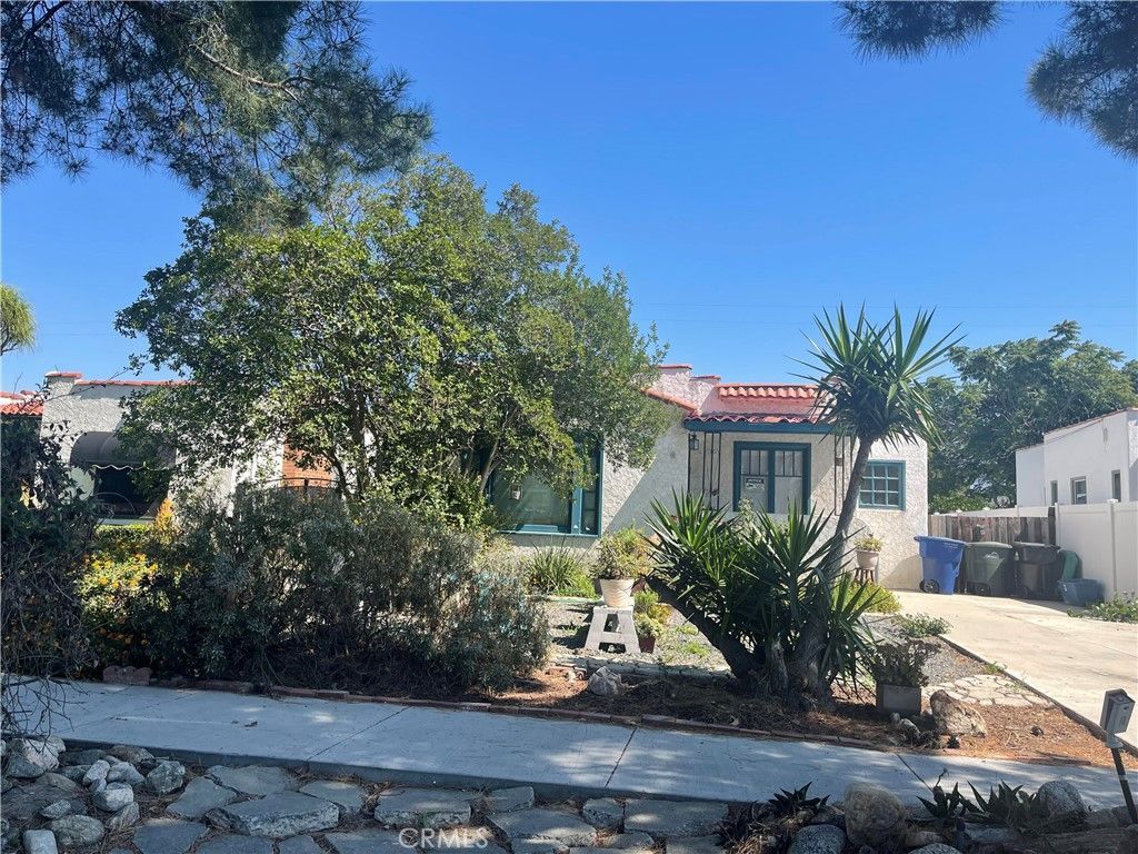 641 Plaza Serena, Ontario, CA 91764 Main Photo