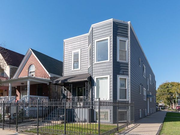3734 W Wabansia Avenue , Unit 1F, Chicago, IL 60647