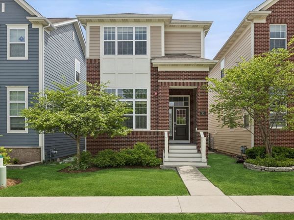 33 N Lincoln Lane , Arlington Heights, IL 60004