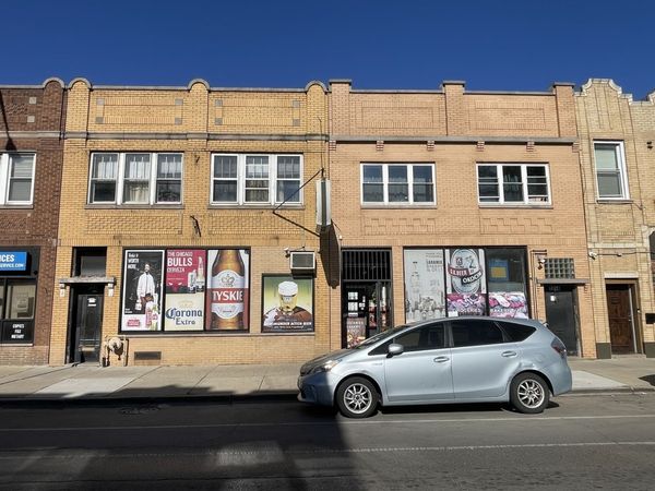 3012 N Laramie Avenue , Chicago, IL 60641