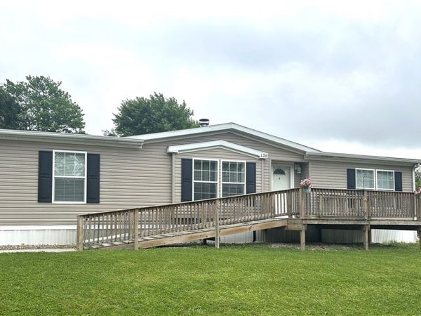 126 York Rd, Cranberry Twp, PA 16066