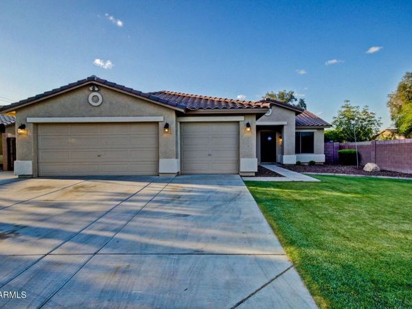 2442 E Pony Lane, Gilbert, AZ 85295