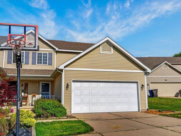 823 Vista Ridge Drive, Mount Horeb, WI 53572