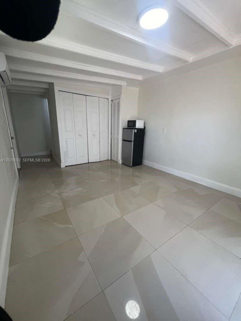 1629 NE 177 St , Unit 2, Miami, FL 33162 Photo