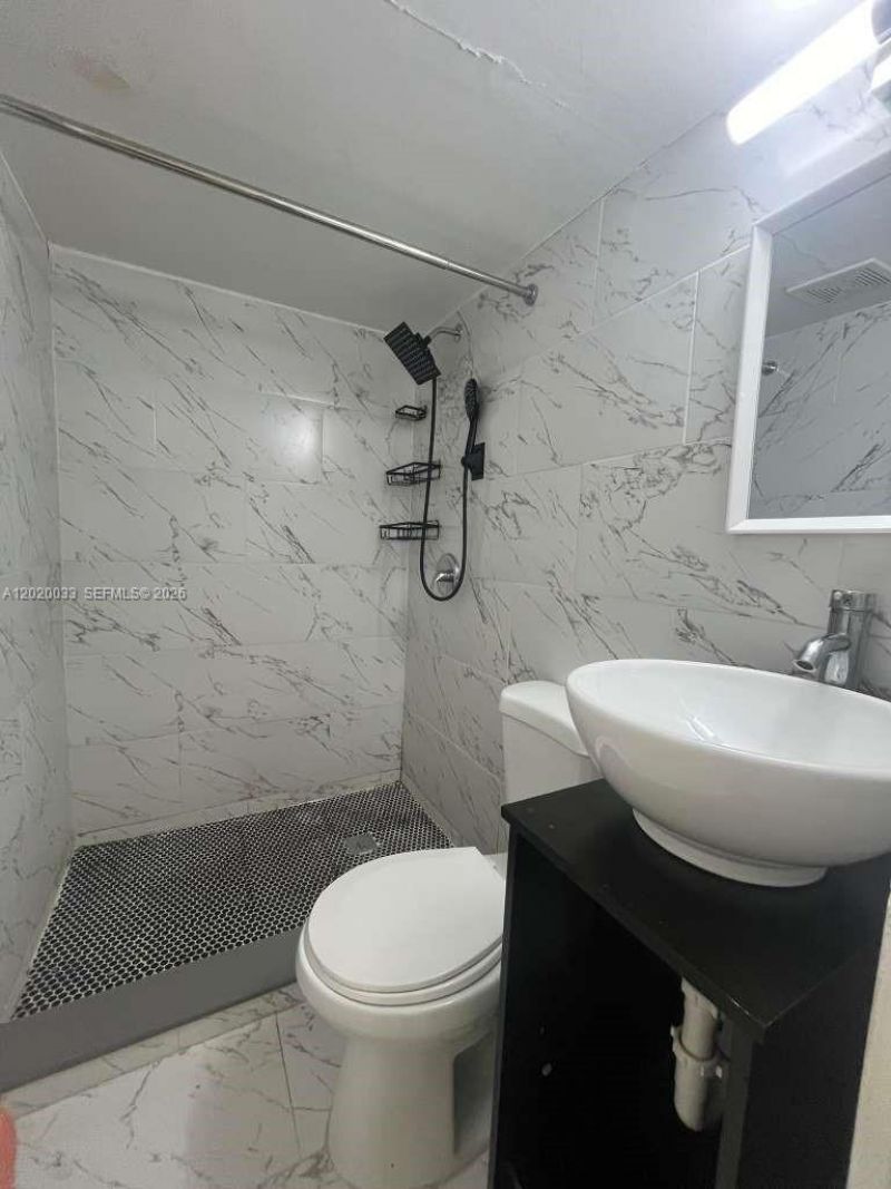 1629 NE 177 St , Unit 2, Miami, FL 33162 Photo