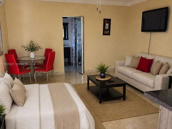 12535 W Randall Park, Miami, FL 33167