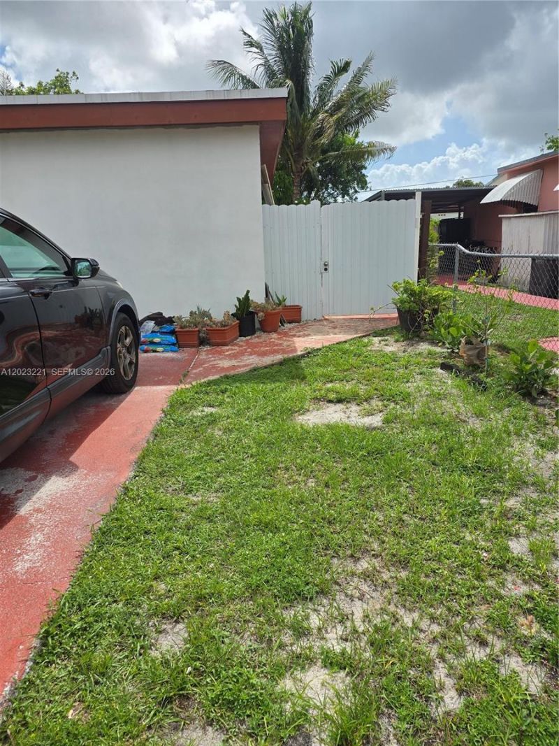 12535 W Randall Park, Miami, FL 33167 Photo