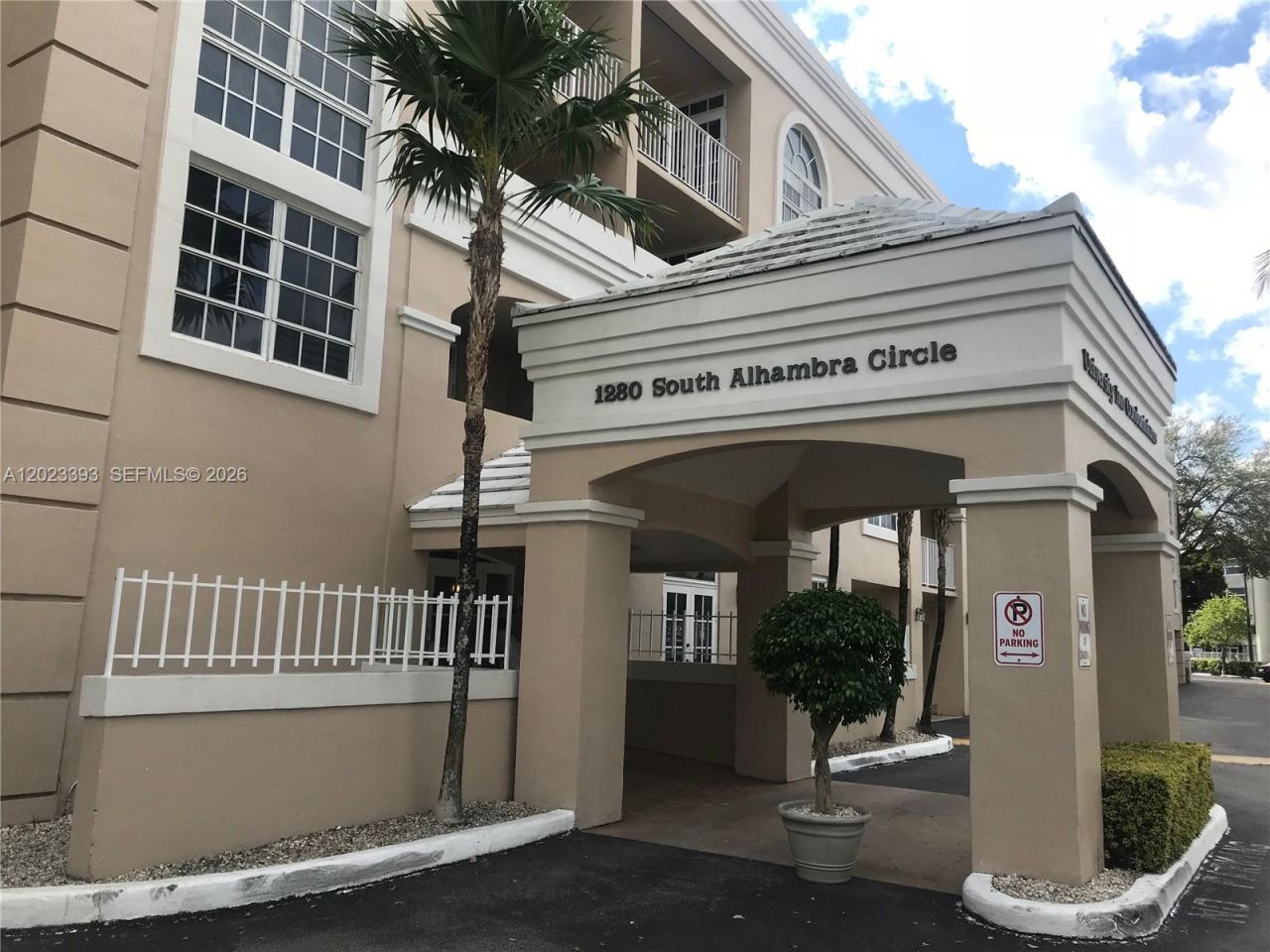 1280 S Alhambra Cir , Unit 2119, Coral Gables, FL 33146 Photo