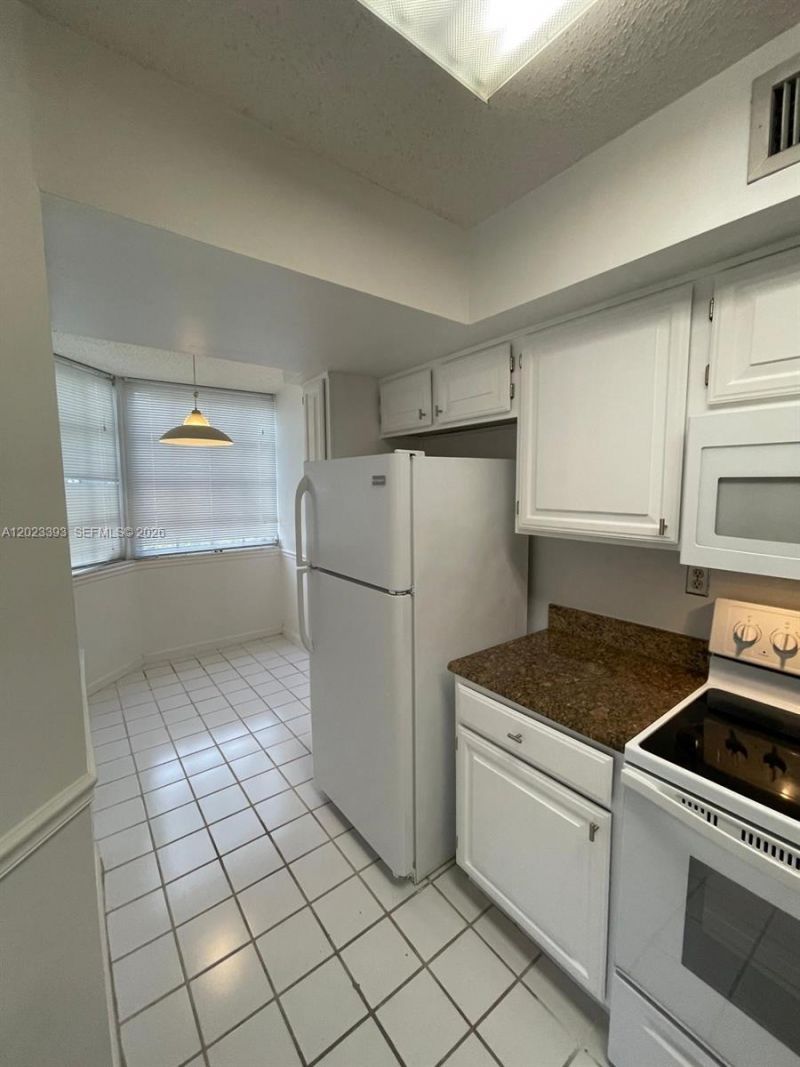 1280 S Alhambra Cir , Unit 2119, Coral Gables, FL 33146 Photo