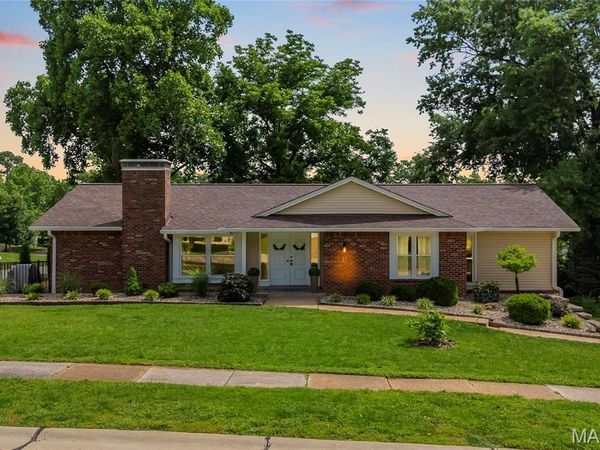 23 Sweetwood Court, Ballwin, MO 63011