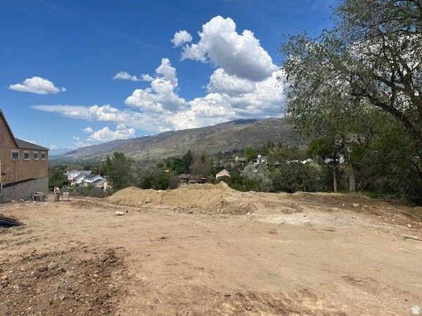 795 E ABBY LN , Unit 5, Bountiful, UT 84010