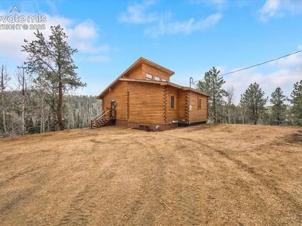 715 W Bison Creek Trail, Florissant, CO 80816