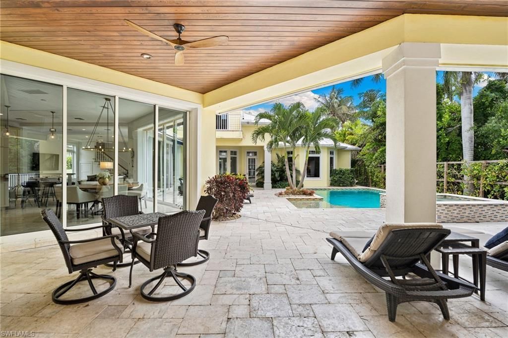 615 Binnacle Dr , Naples, FL 34103 Photo