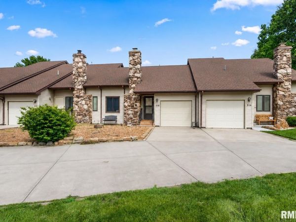 518 N SPRINGFIELD Street, Virden, IL 62690