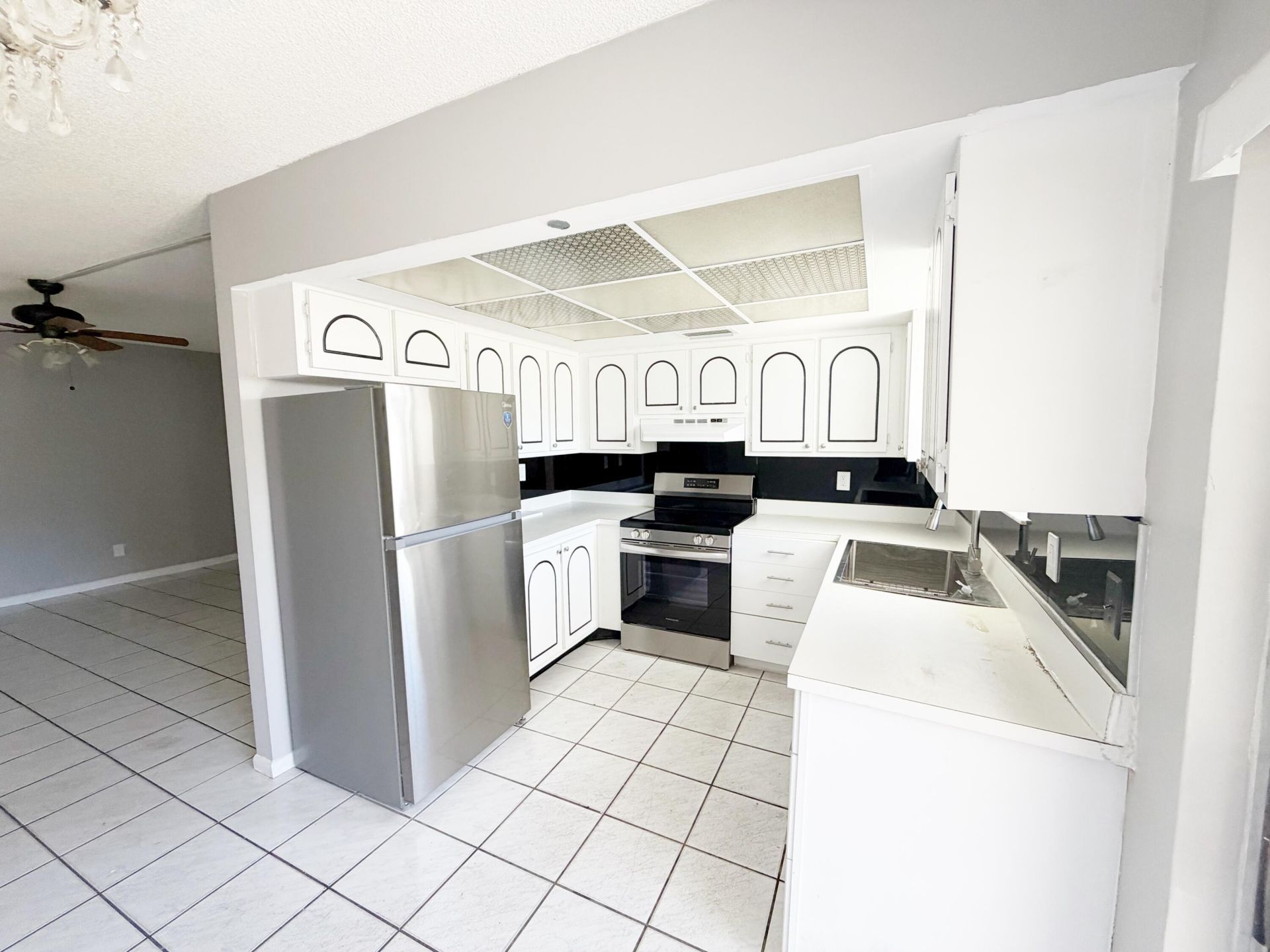 320 SW 1st Street, Pompano Beach, FL 33060 Photo