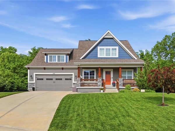 295 Fawn Lane, Liberty, MO 64068