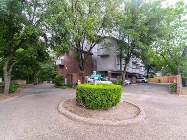 7474 Fair Oaks Avenue, Unit 7402, Dallas, TX 75231