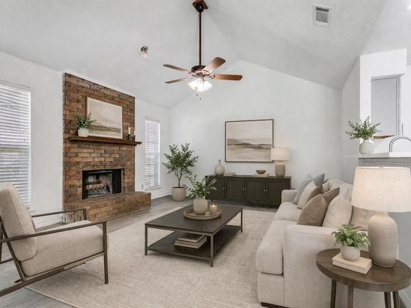 2121 Stone Moss Lane, Grapevine, TX 76051