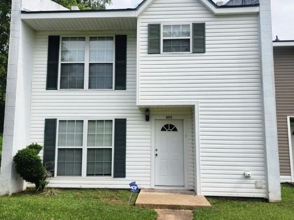 625 Woodyard , Natchitoches, LA 71457
