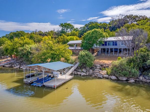 6926 Shamrock Drive, Brownwood, TX 76801