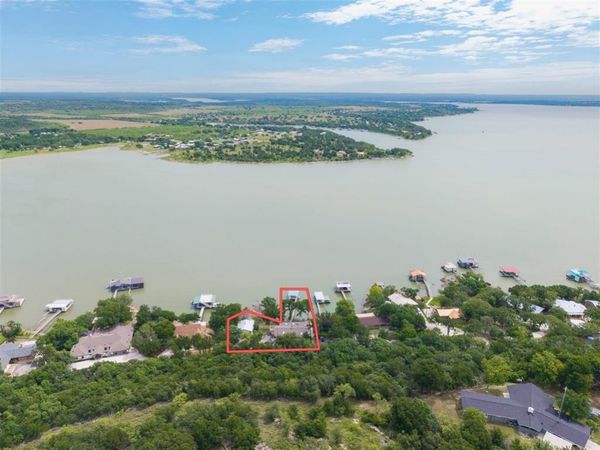 420 Lakeside Drive , Brownwood, TX 76801