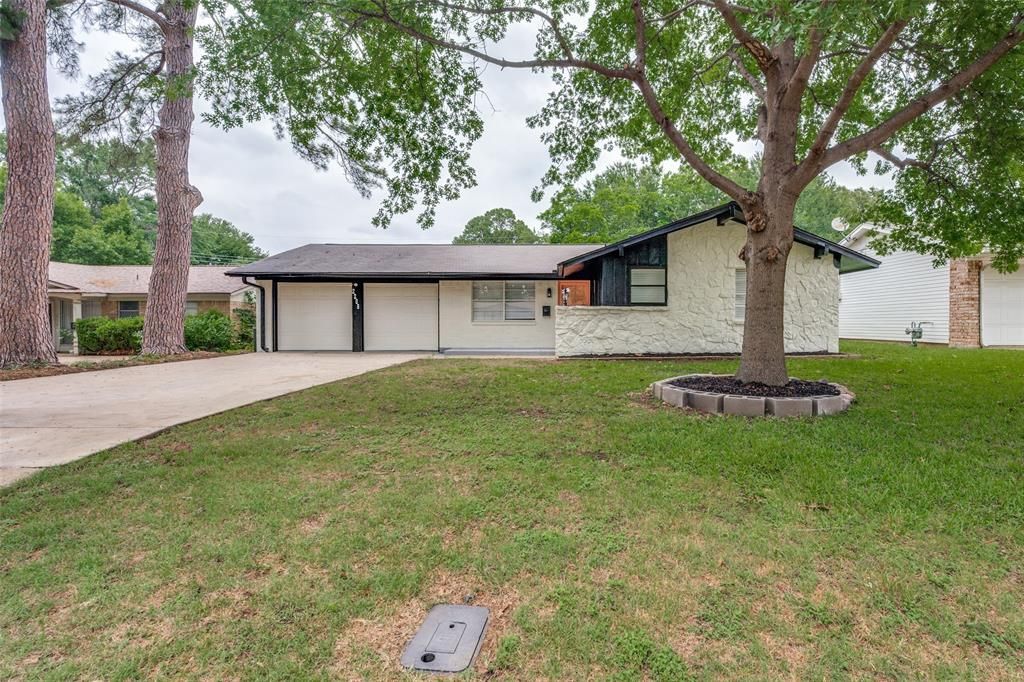 2209 Hackberry Drive, Arlington, TX 76013 Main Photo
