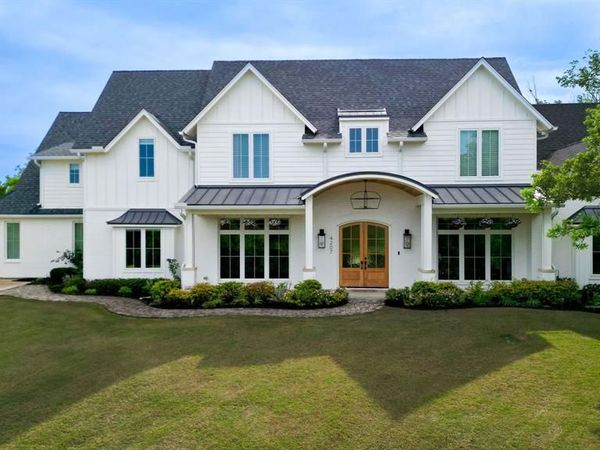 4207 Kelly Elliott Road, Arlington, TX 76016