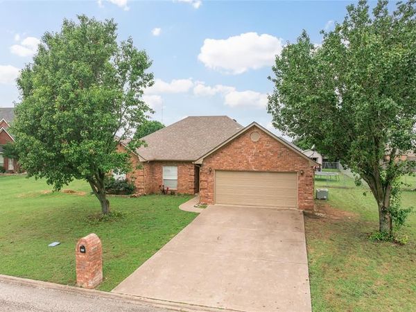 408 Sunshine Trail, Bells, TX 75414
